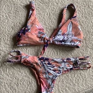 - Midori bikini top, large bottom